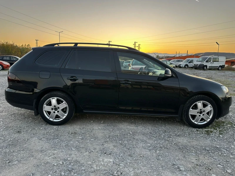 VW Golf 1.6 TDI - 90 kc, снимка 3 - Автомобили и джипове - 52260917