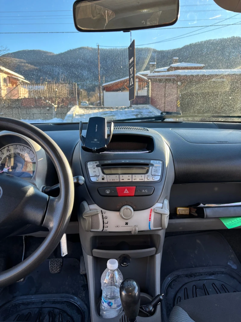 Toyota Aygo, снимка 10 - Автомобили и джипове - 52928343