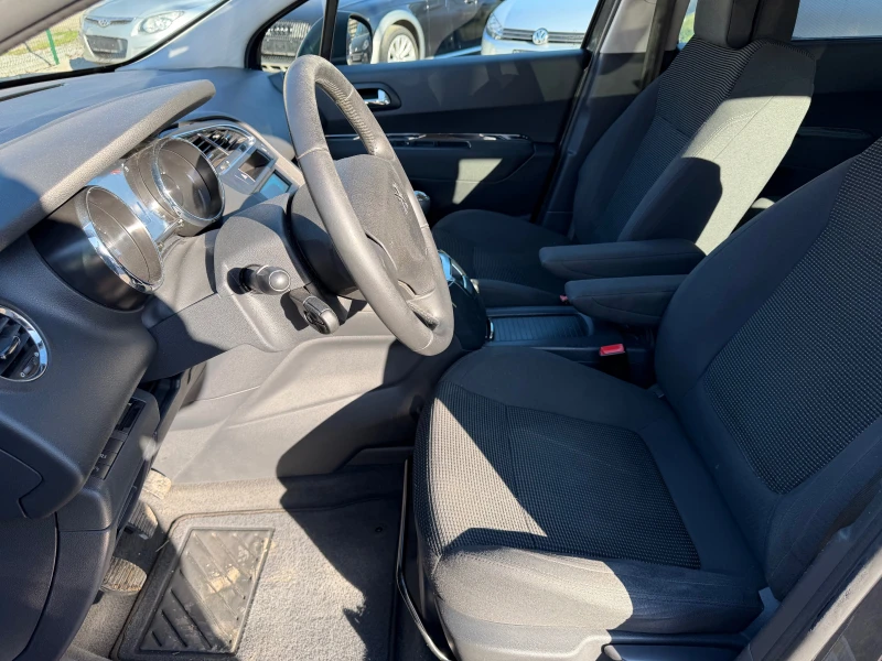 Peugeot 5008 1.6HDI 6 ck 7 Местен ITALIA, снимка 11 - Автомобили и джипове - 52937171