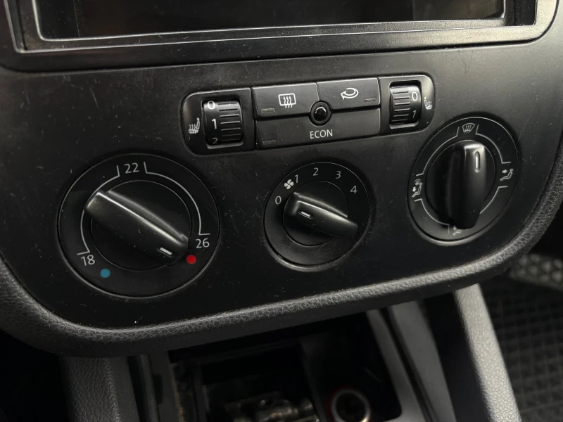 VW Golf, снимка 9 - Автомобили и джипове - 53097648