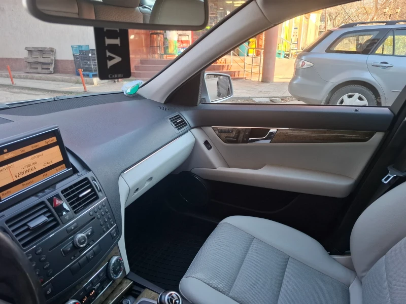Mercedes-Benz C 220 Avant-garde , снимка 5 - Автомобили и джипове - 53111374
