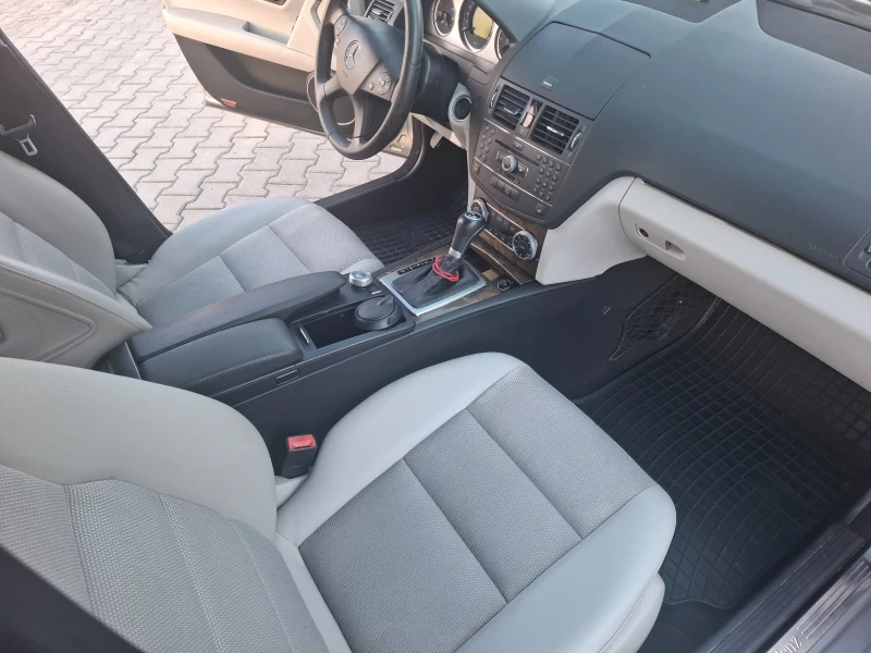 Mercedes-Benz C 220 Avant-garde , снимка 11 - Автомобили и джипове - 53111374