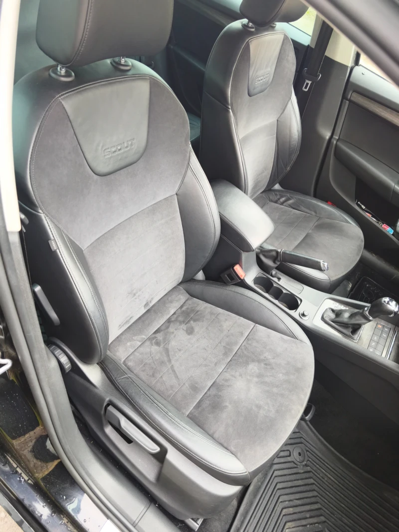 Skoda Octavia Scout , снимка 8 - Автомобили и джипове - 53430572