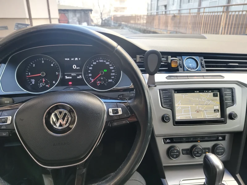 VW Passat 2.0 TDI 150 , снимка 10 - Автомобили и джипове - 53442479