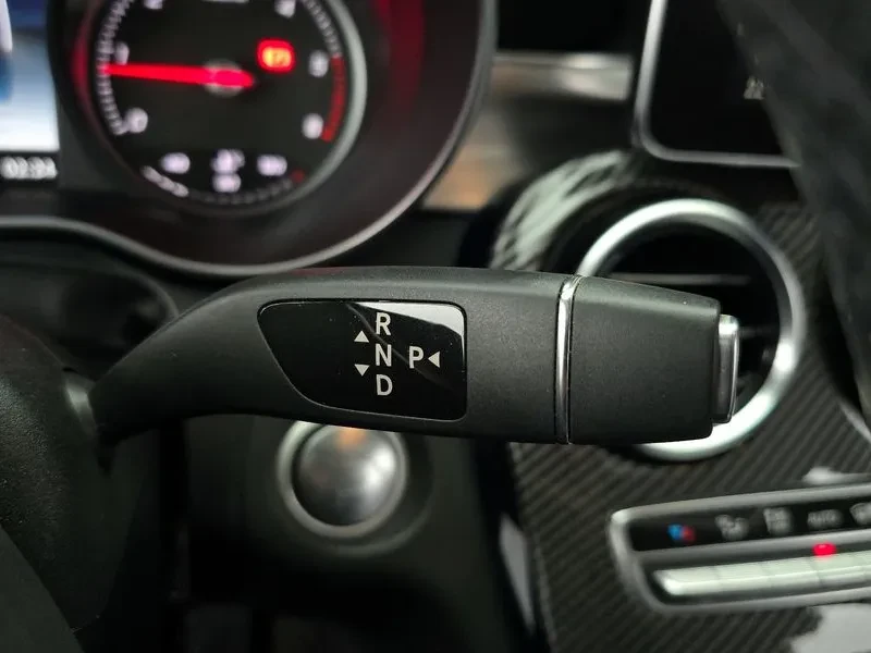 Mercedes-Benz C 180  - изображение 9