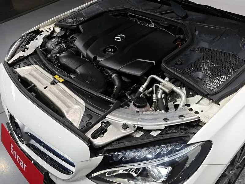 Mercedes-Benz C 180  - изображение 6