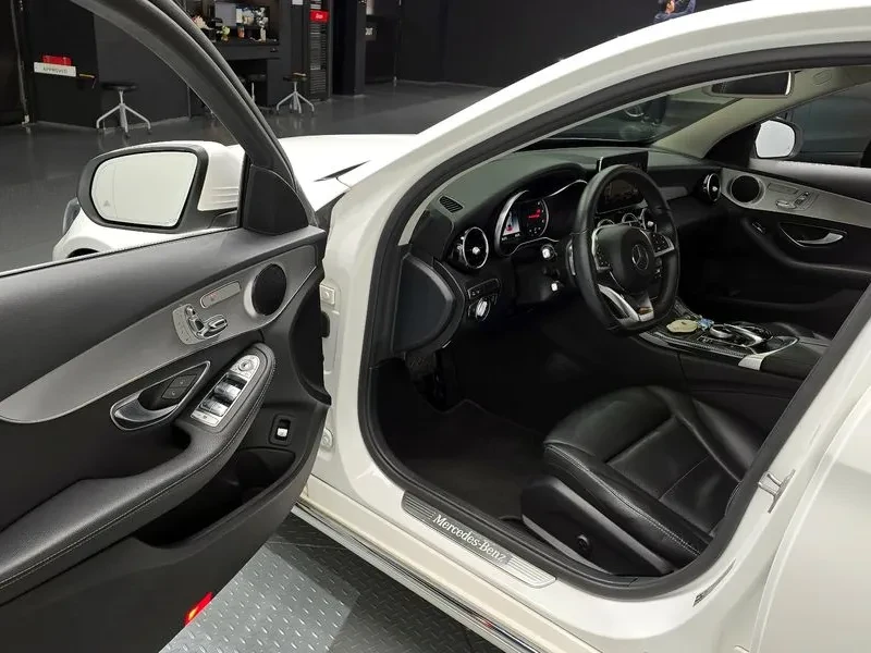 Mercedes-Benz C 180  - изображение 10