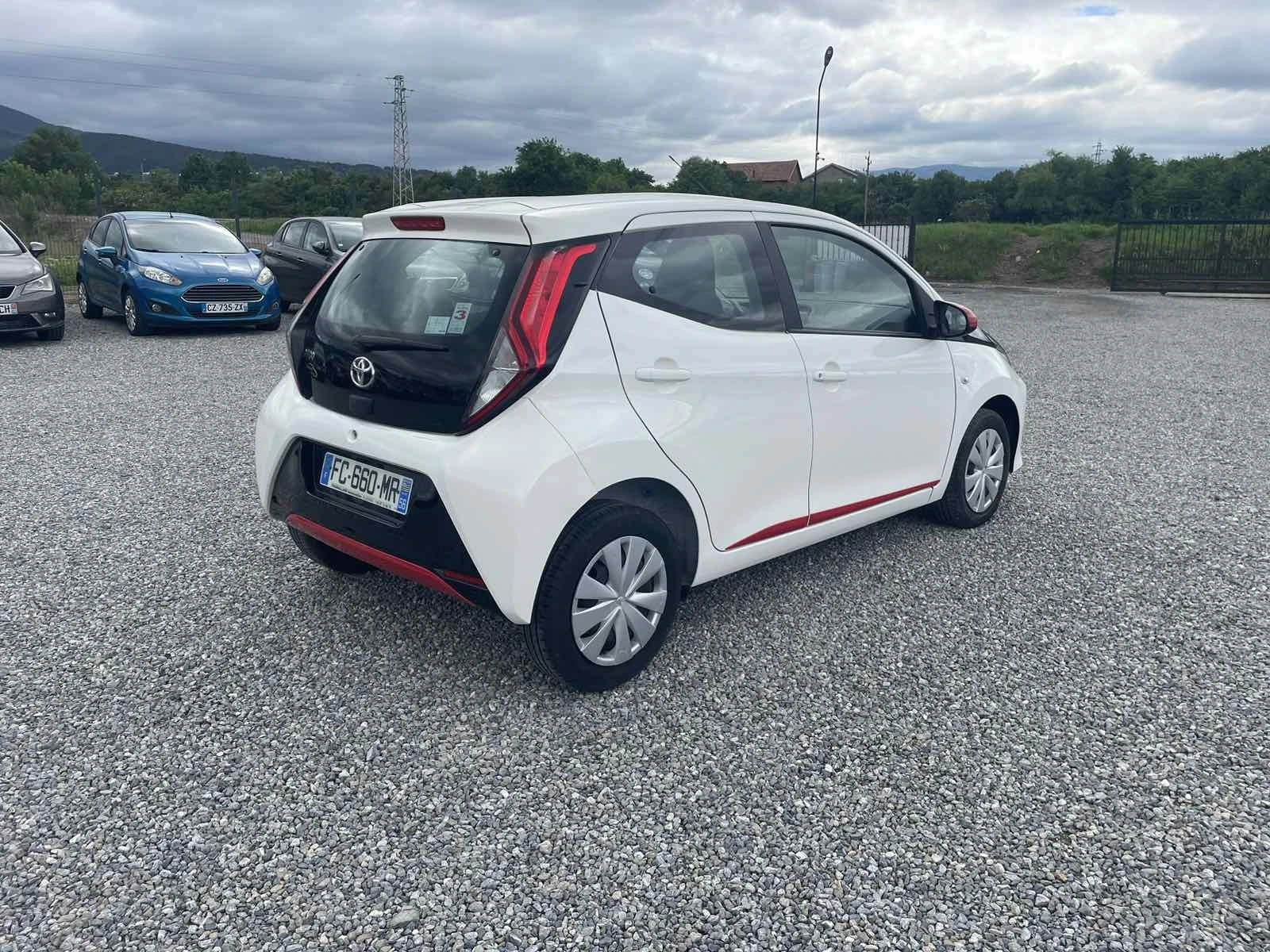 Toyota Aygo 1.0 Еuro 6 , Нов внос - изображение 5