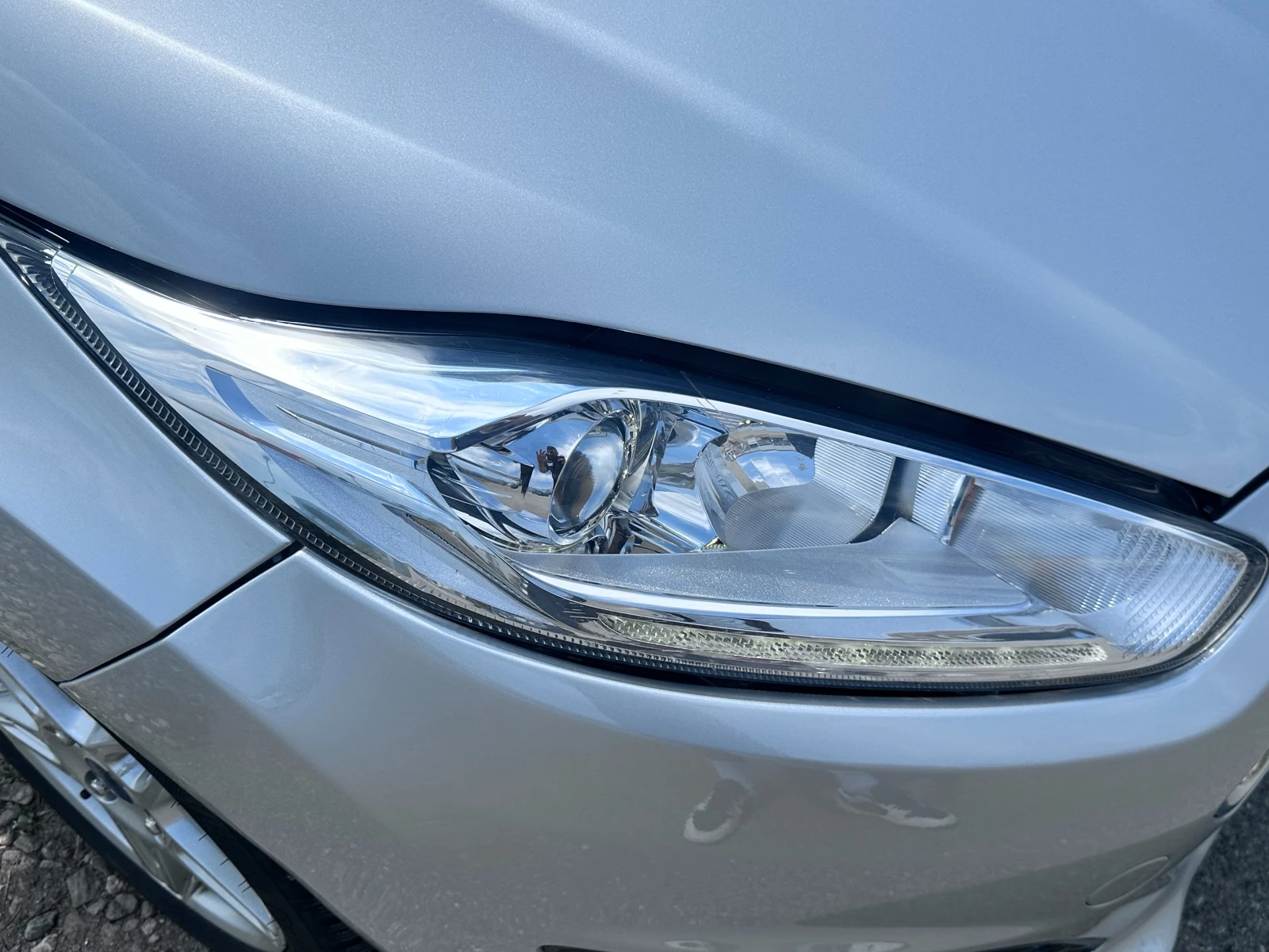 Ford Fiesta 1.5 - изображение 6