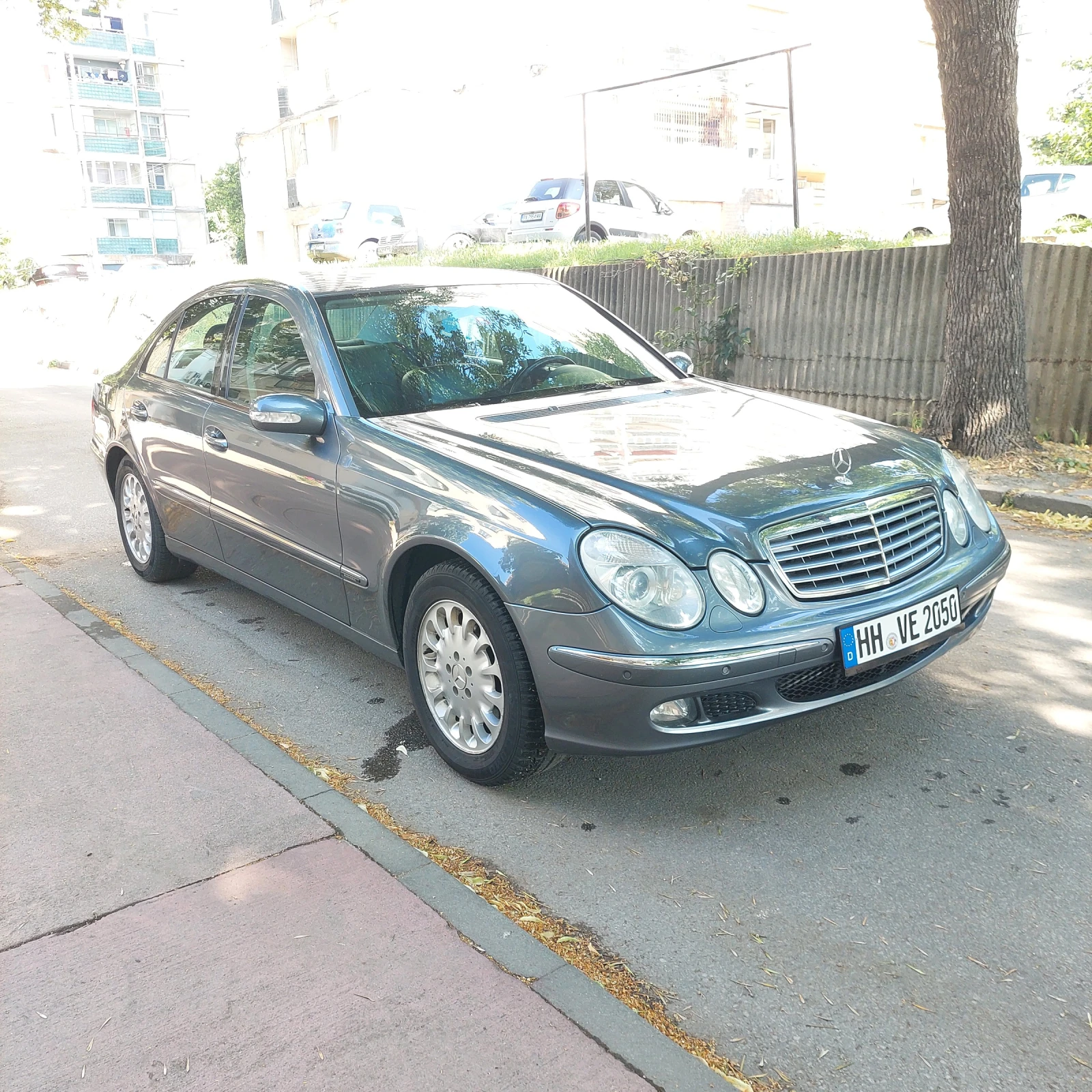 Mercedes-Benz E 320 3.2I - изображение 3