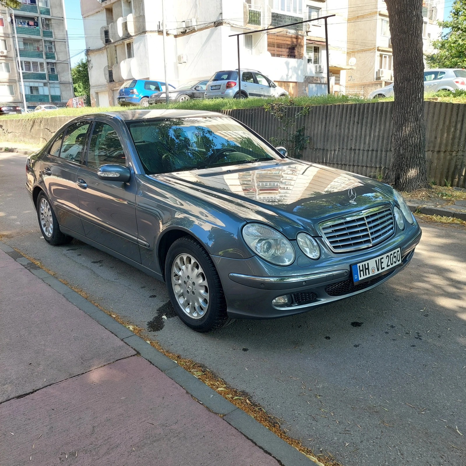 Mercedes-Benz E 320 3.2I - изображение 4