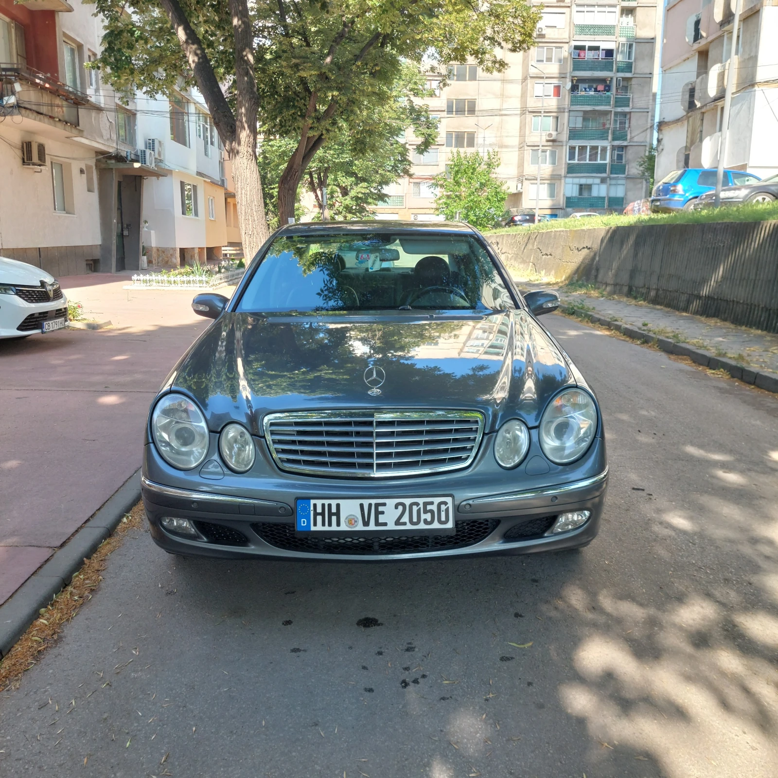 Mercedes-Benz E 320 3.2I - изображение 2