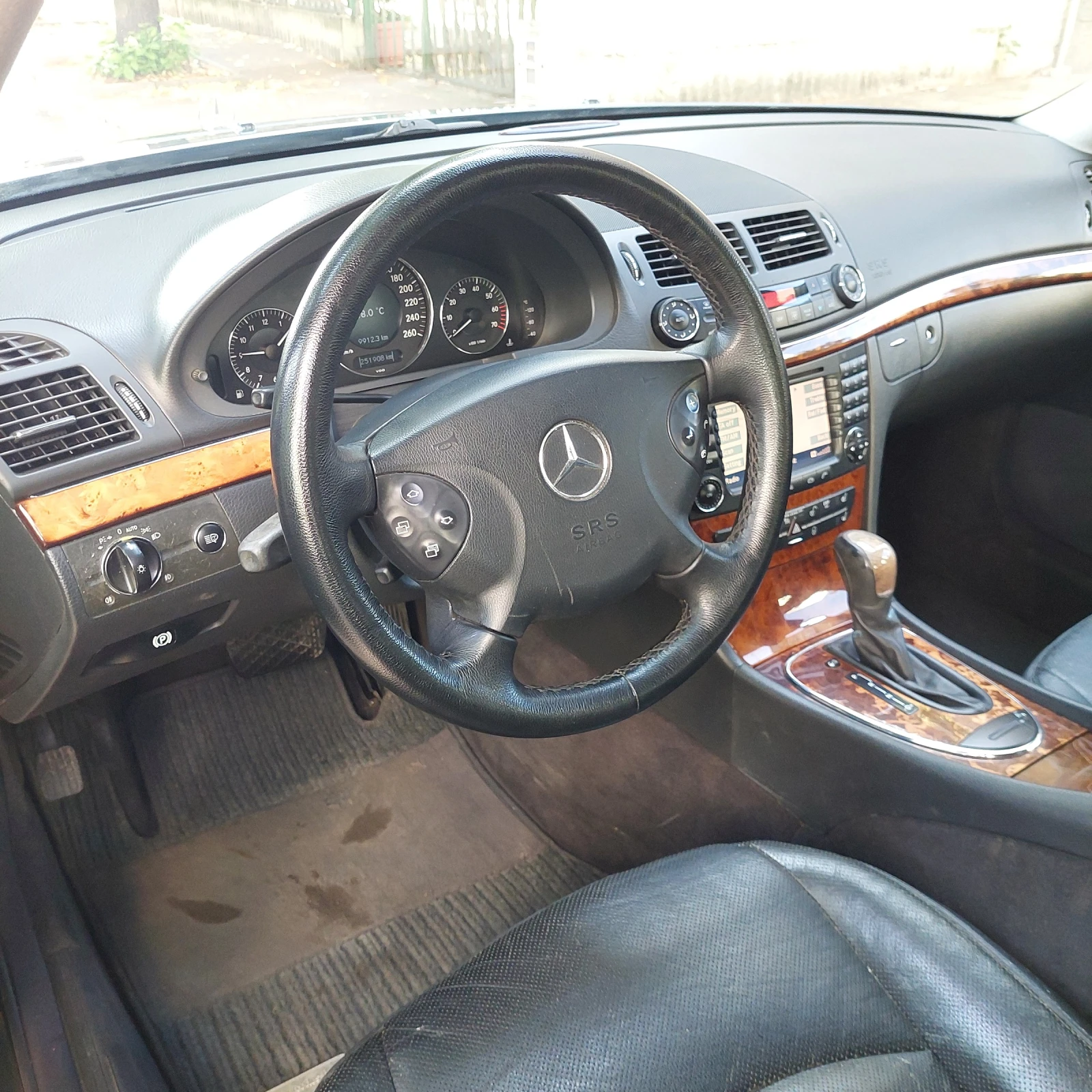 Mercedes-Benz E 320 3.2I - изображение 7