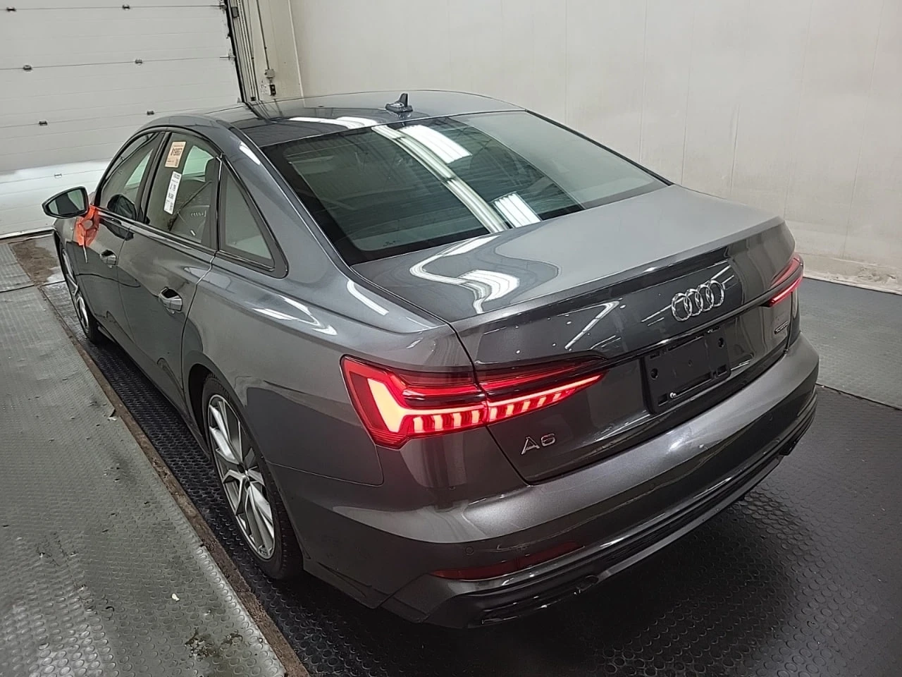 Audi A6 * АВТО КРЕДИТ* ЦЕНА ДО БГ * Сервизна история *  - изображение 6