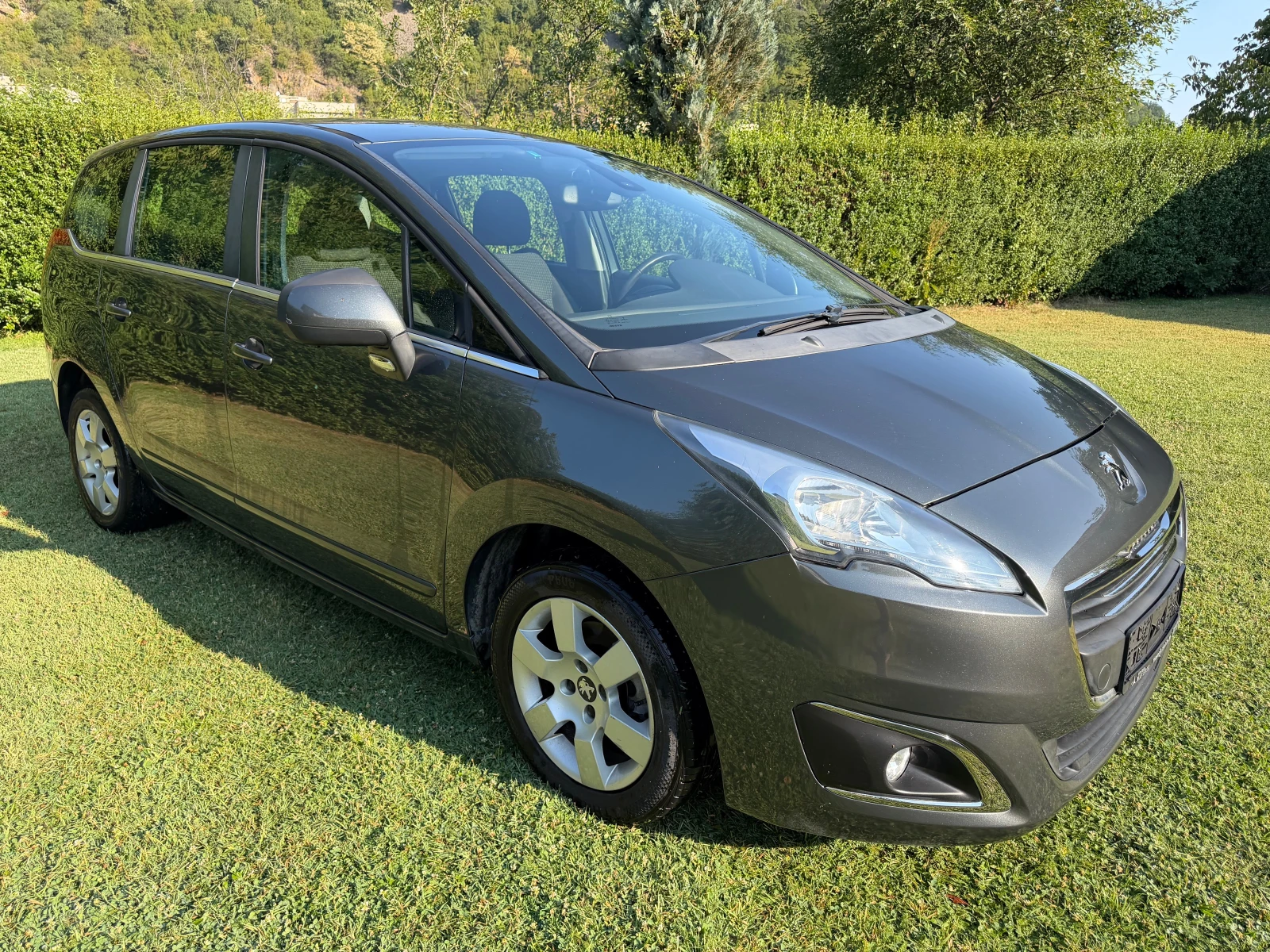 Peugeot 5008 1.6HDI 6 ck 7 Местен ITALIA