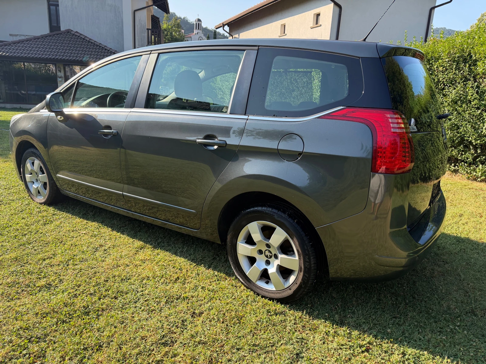Peugeot 5008 1.6HDI 6 ck 7 Местен ITALIA, снимка 7 - Автомобили и джипове - 52937171