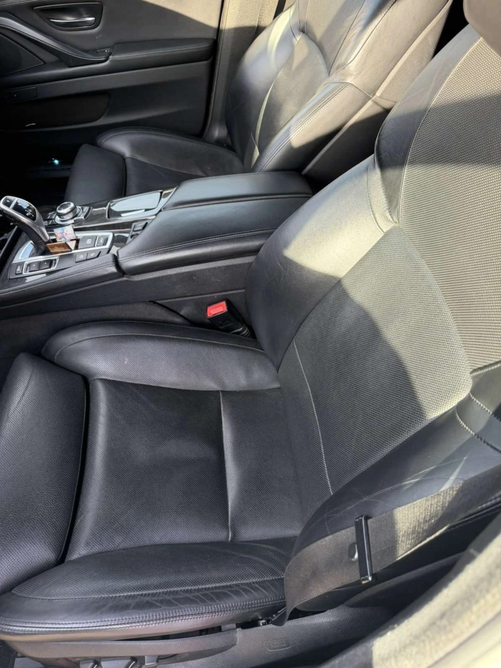 BMW 530 xDrive, с нов двигател, снимка 12 - Автомобили и джипове - 53111314