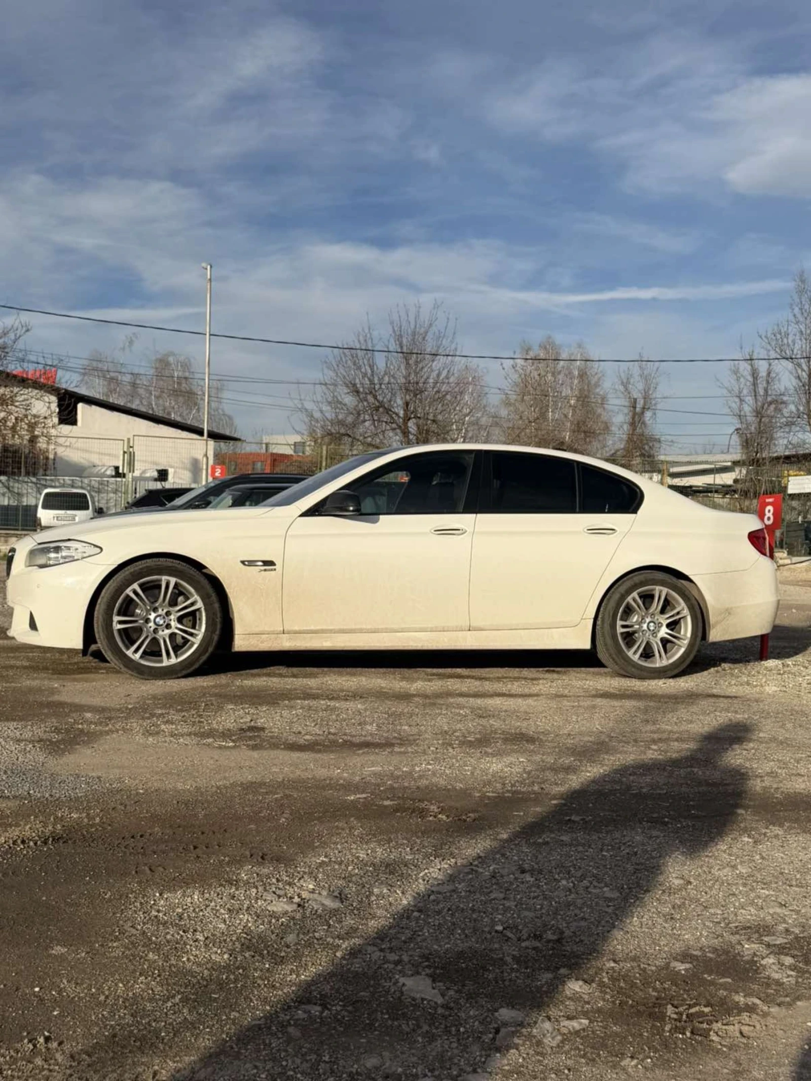 BMW 530 xDrive, с нов двигател, снимка 6 - Автомобили и джипове - 53111314