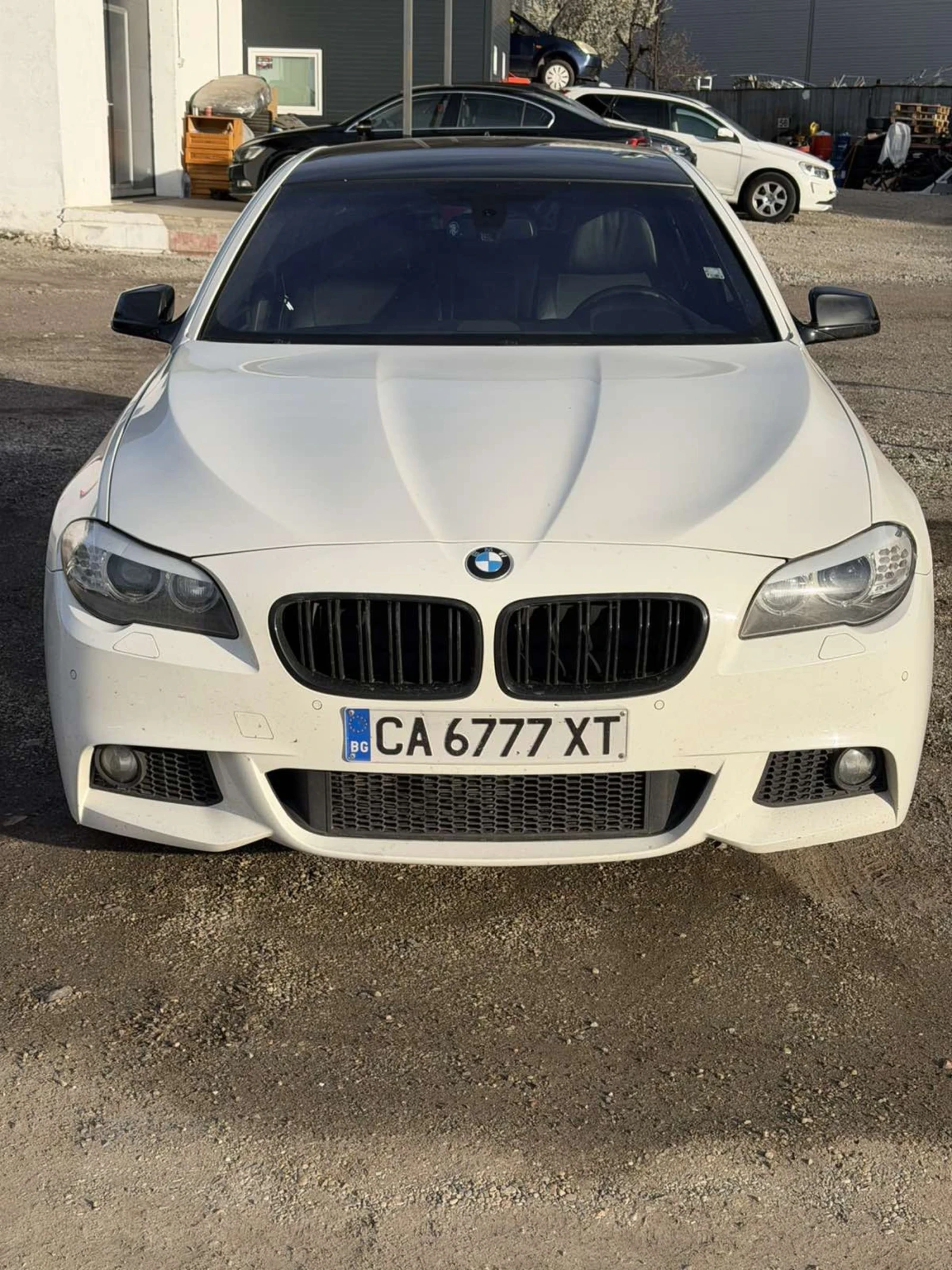 BMW 530 xDrive, с нов двигател, снимка 3 - Автомобили и джипове - 53111314
