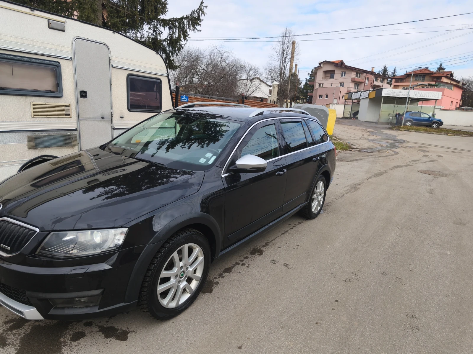 Skoda Octavia Scout  - изображение 2
