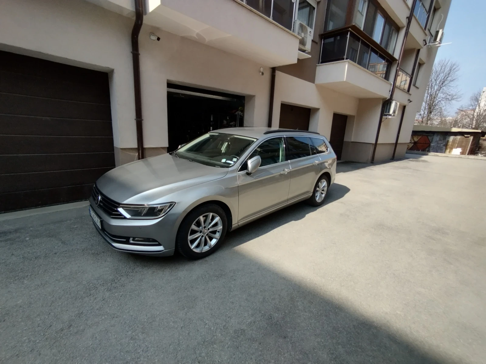 VW Passat 2.0 TDI 150 DSG6, снимка 2 - Автомобили и джипове - 53442479