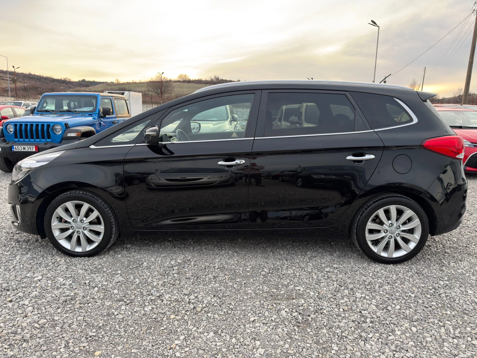Kia Carens 1.7CRDi Auto E5B, снимка 2 - Автомобили и джипове - 53704996