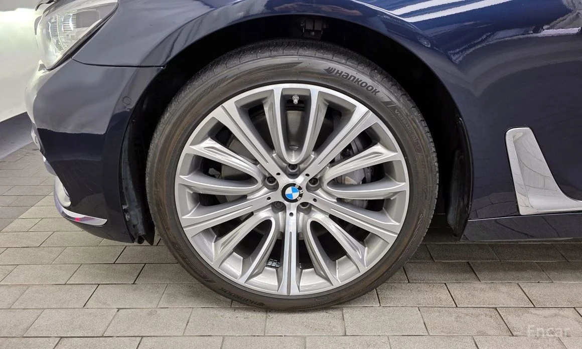 BMW 750, снимка 5 - Автомобили и джипове - 53836921