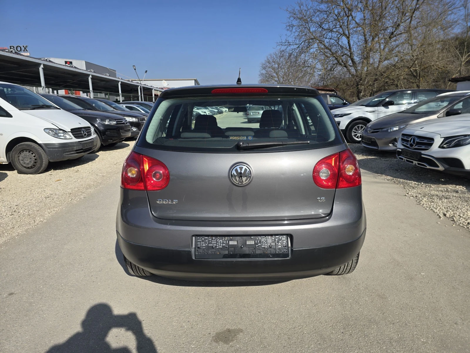 VW Golf 1.6i comfort line 102к.с, снимка 6 - Автомобили и джипове - 53837390