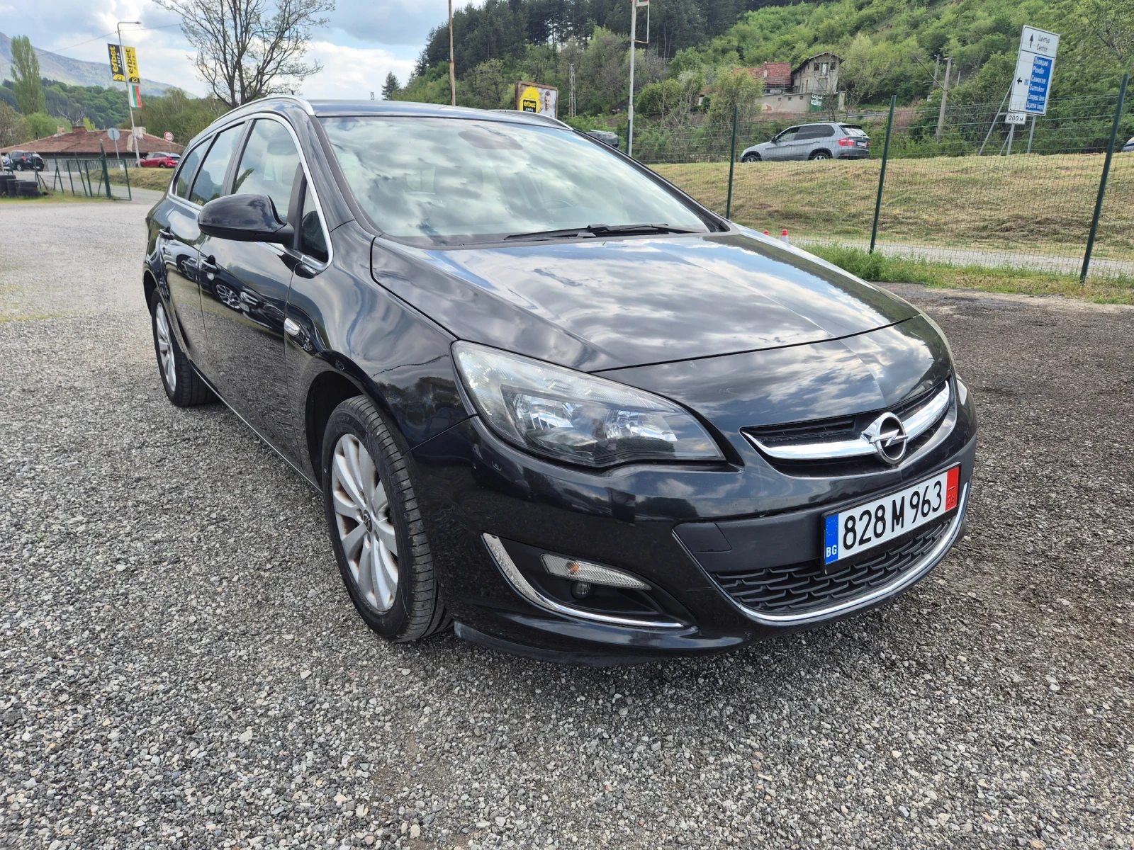 Opel Astra 1.7, 110к.с. Климатроник , Топ състояние, снимка 2 - Автомобили и джипове - 54344813