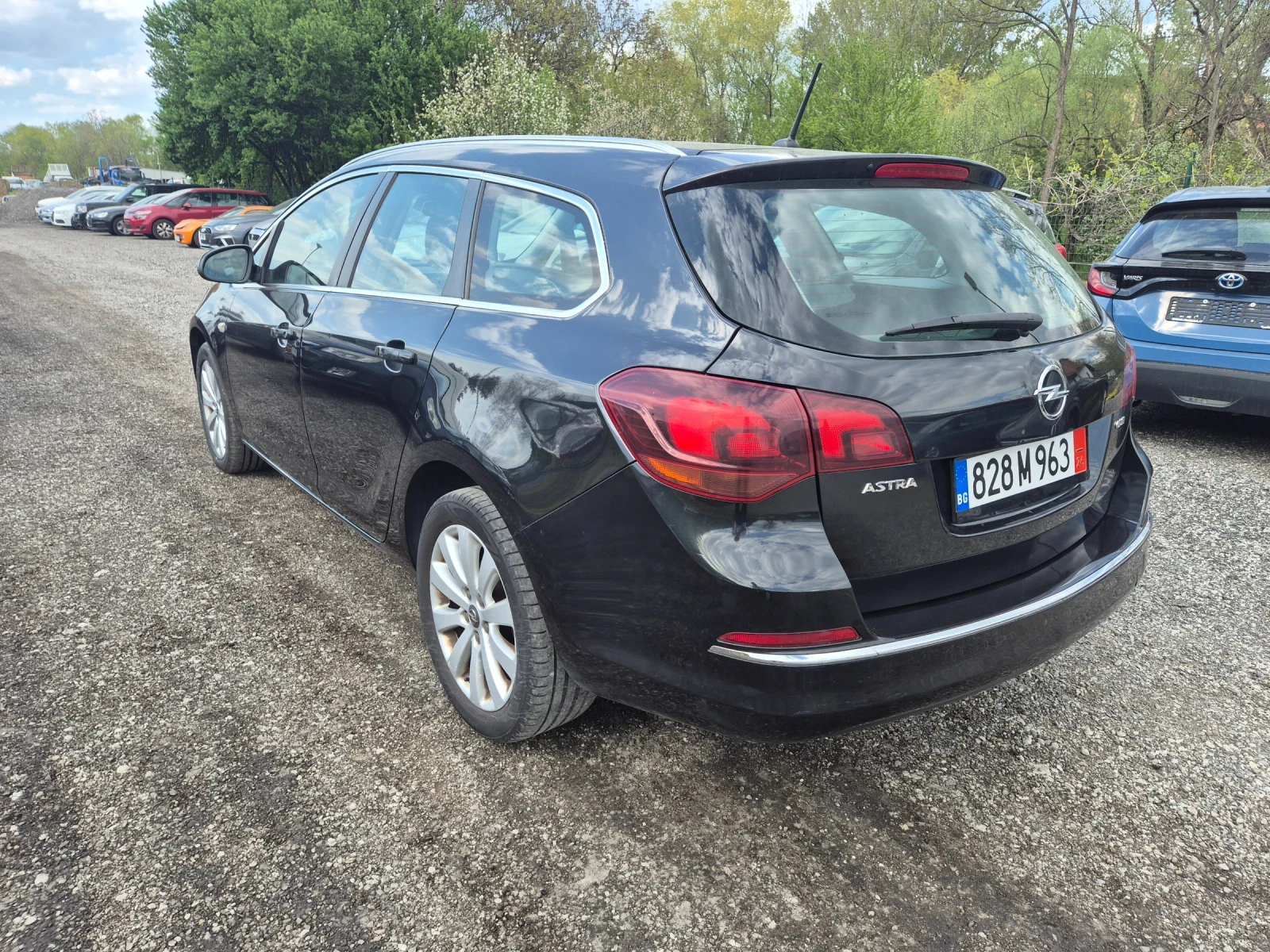 Opel Astra 1.7, 110к.с. Климатроник , Топ състояние, снимка 3 - Автомобили и джипове - 54344813