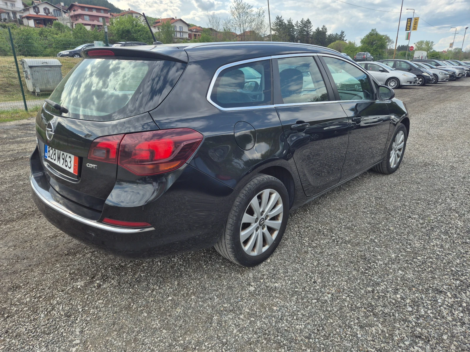 Opel Astra 1.7, 110к.с. Климатроник , Топ състояние, снимка 4 - Автомобили и джипове - 54344813