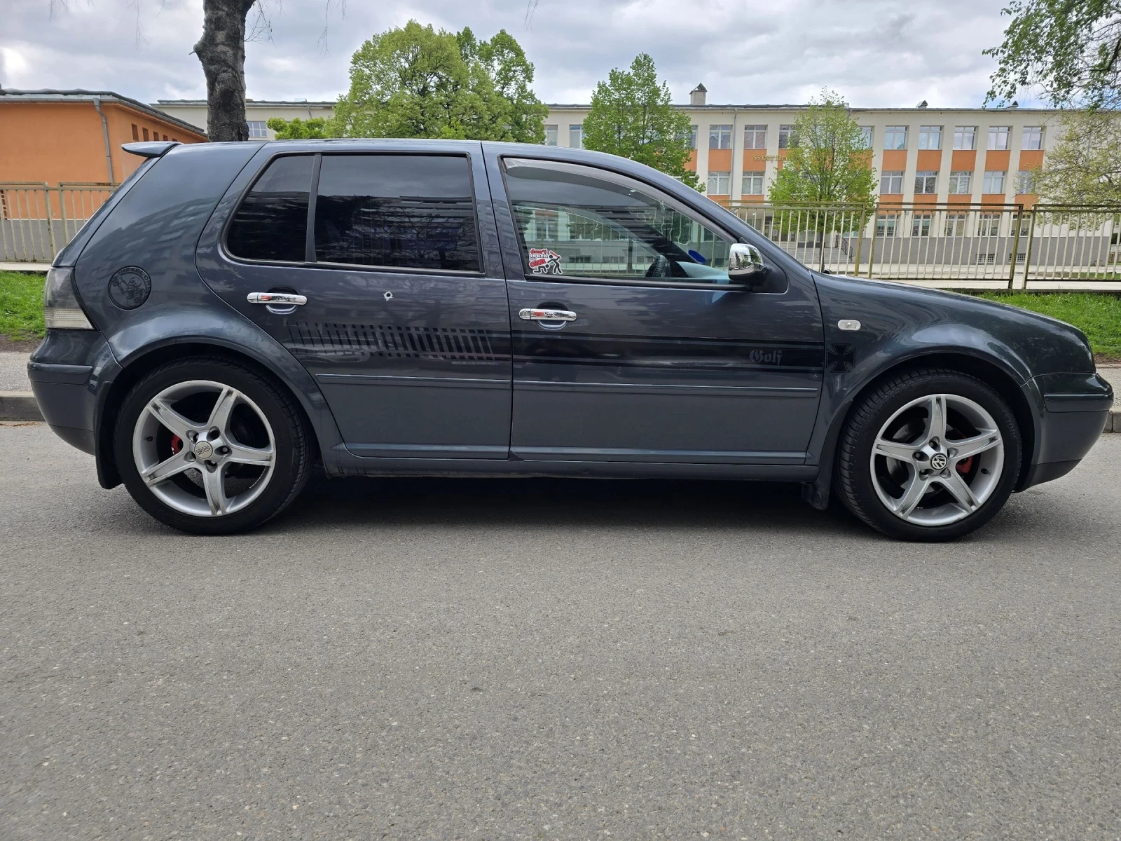 VW Golf MK4, снимка 3 - Автомобили и джипове - 54381591