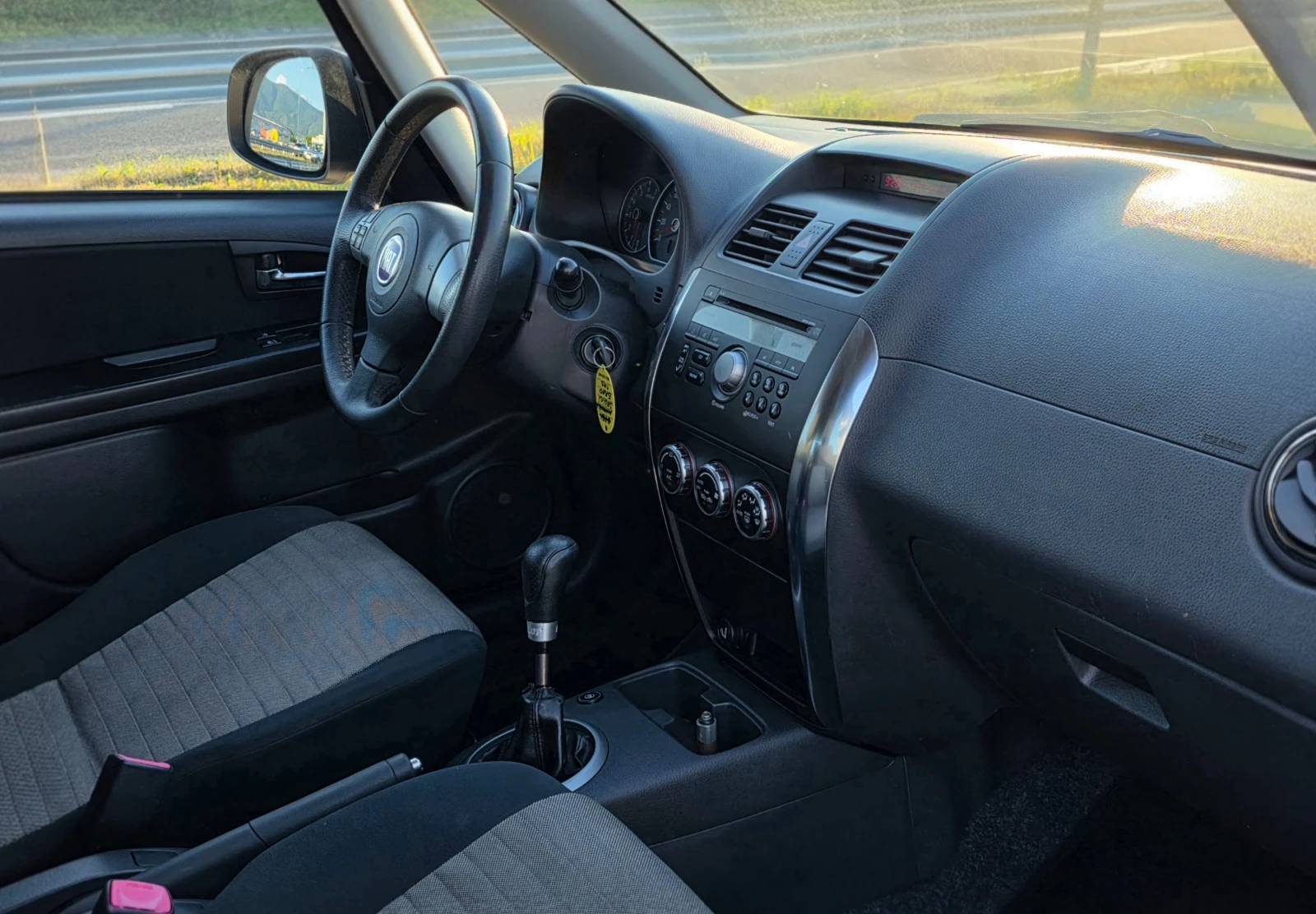 Fiat Sedici 1.6i GAZ 4x4, снимка 9 - Автомобили и джипове - 54693583