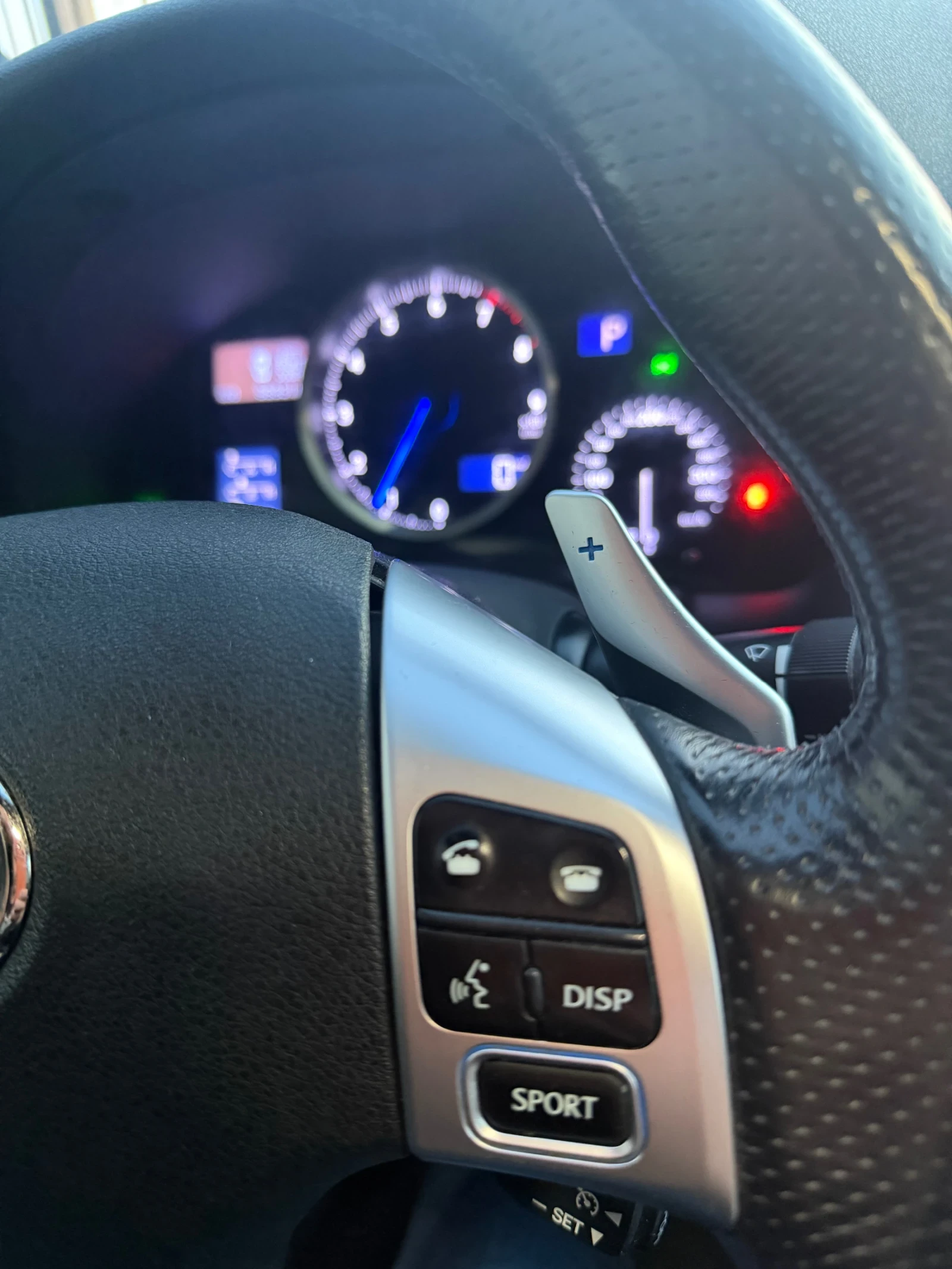 Lexus IS F 5, 0 Facelift, снимка 10 - Автомобили и джипове - 54694385