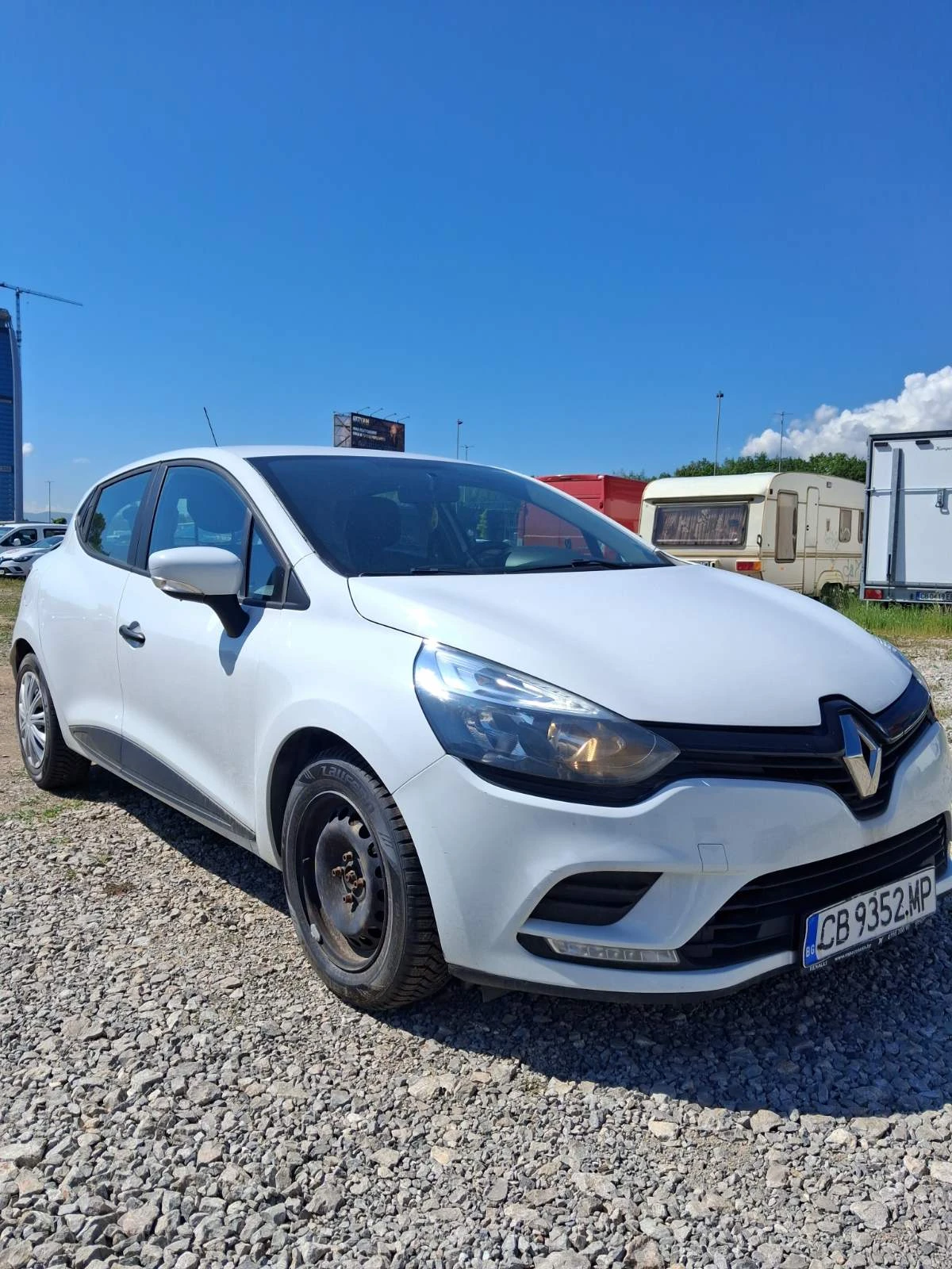 Renault Clio 1.5Dci, снимка 3 - Автомобили и джипове - 54702044