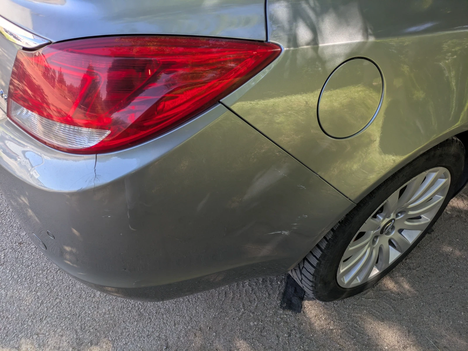Opel Insignia 4x4,  Газ-Бензин, снимка 5 - Автомобили и джипове - 54702407