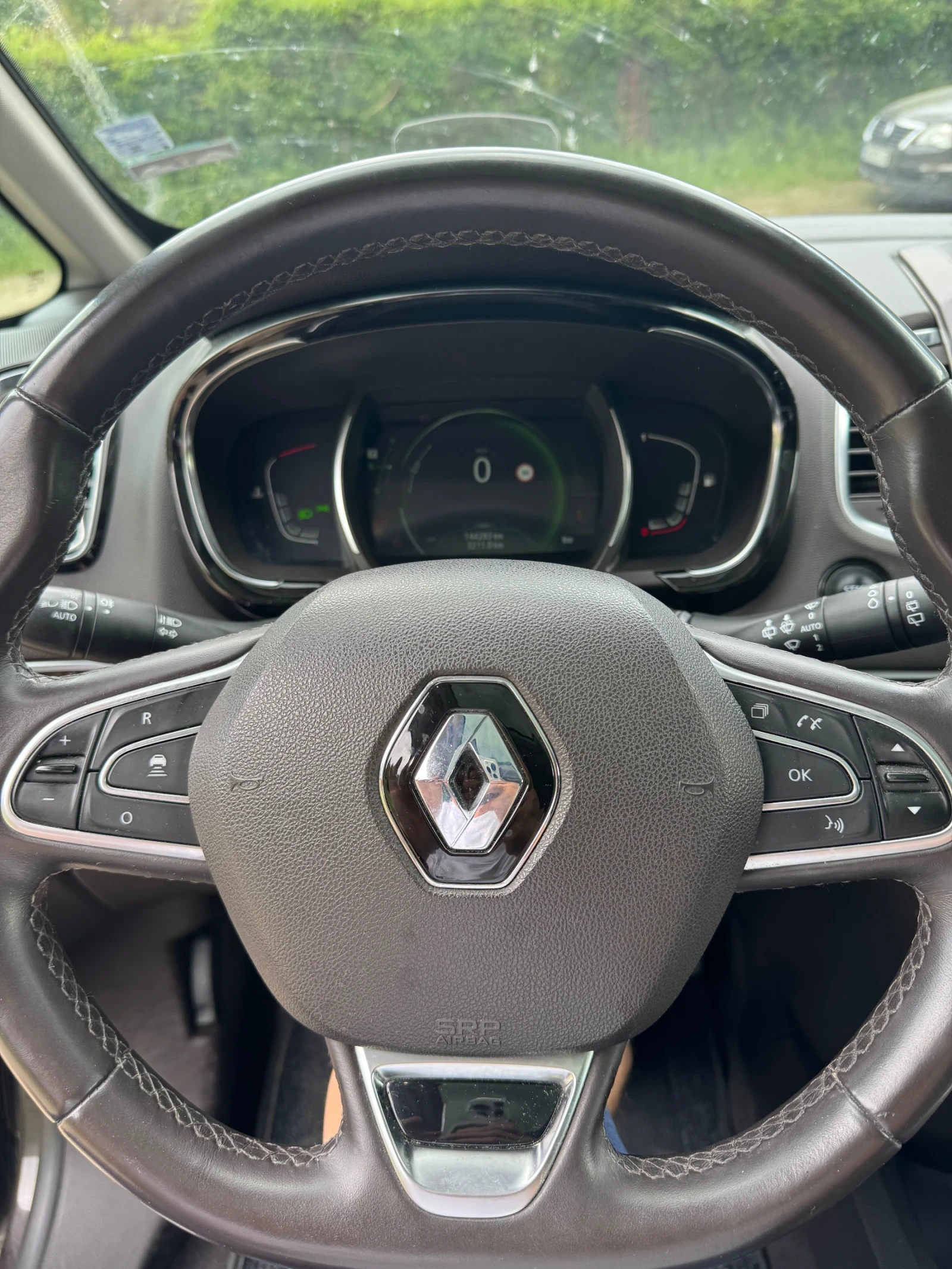 Renault Espace 1.6dtci 160к.с, снимка 10 - Автомобили и джипове - 54745251