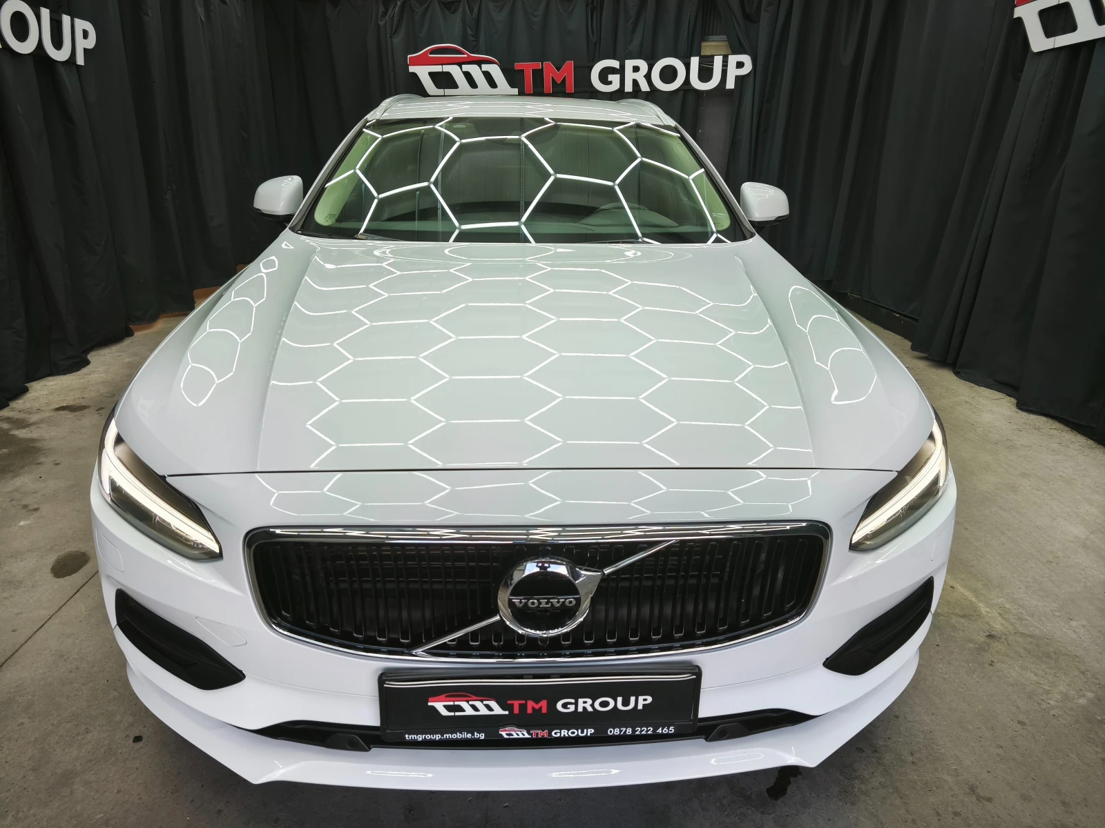 Volvo V90 2.0D4 AWD Automatic 190k.c E6* TOP* , снимка 2 - Автомобили и джипове - 54863246