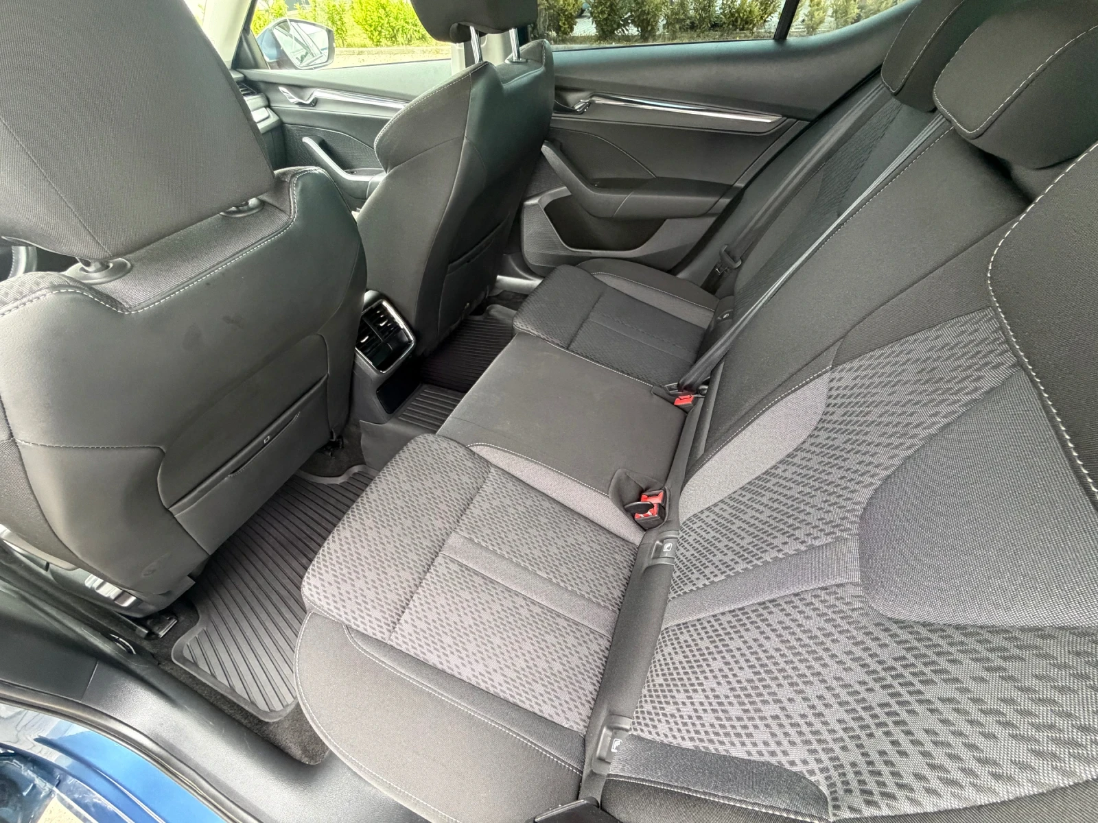 Skoda Octavia 2.0 TDI 4x4 200hp, снимка 15 - Автомобили и джипове - 55036654