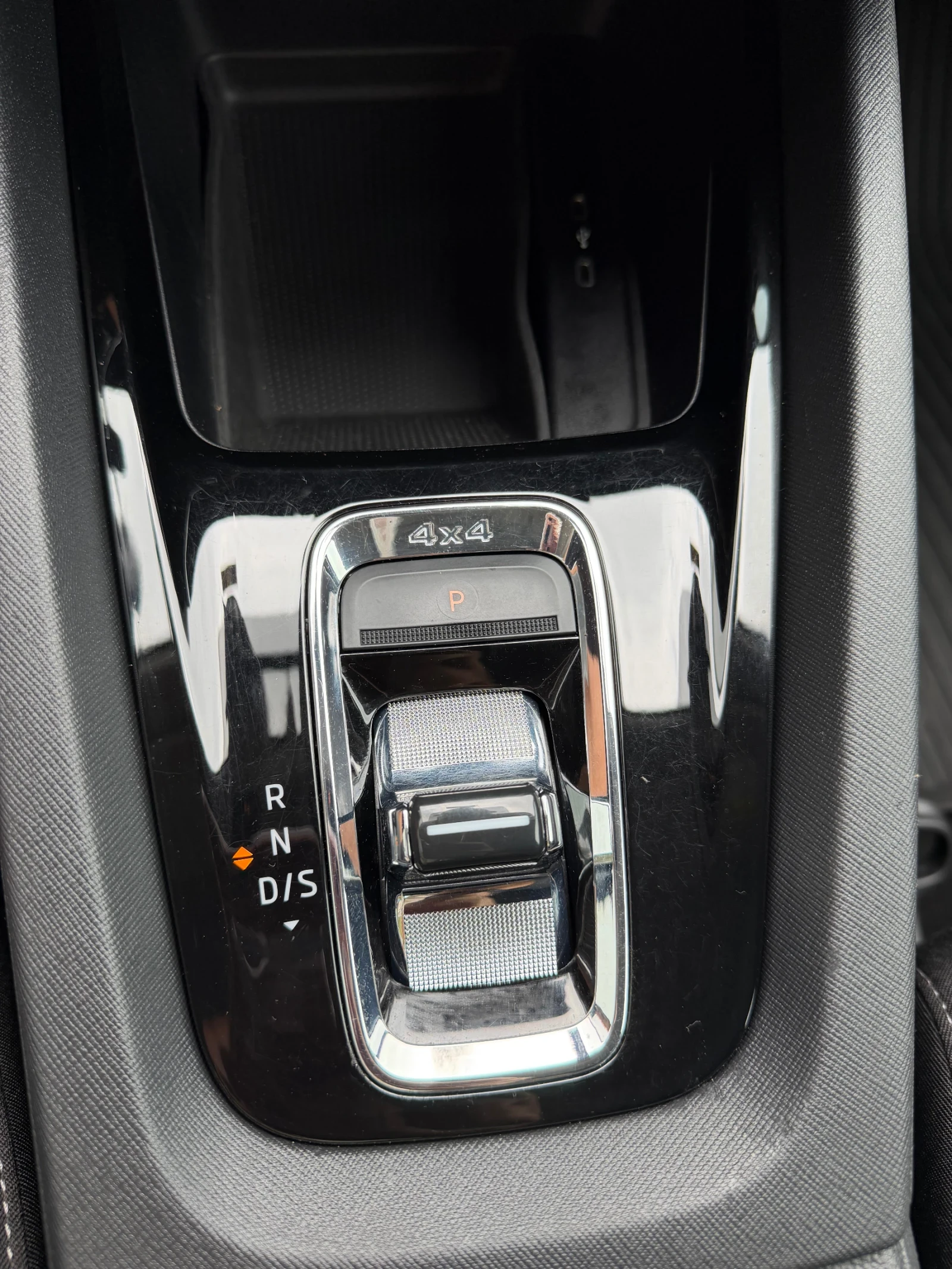 Skoda Octavia 2.0 TDI 4x4 200hp, снимка 11 - Автомобили и джипове - 55036654