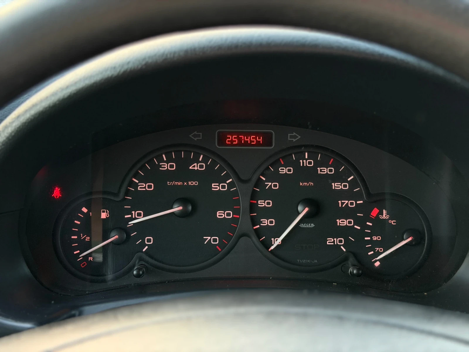 Peugeot Partner 2.0HDI 90кс КЛИМАТИК ТОВАРНО , снимка 16 - Автомобили и джипове - 55583328