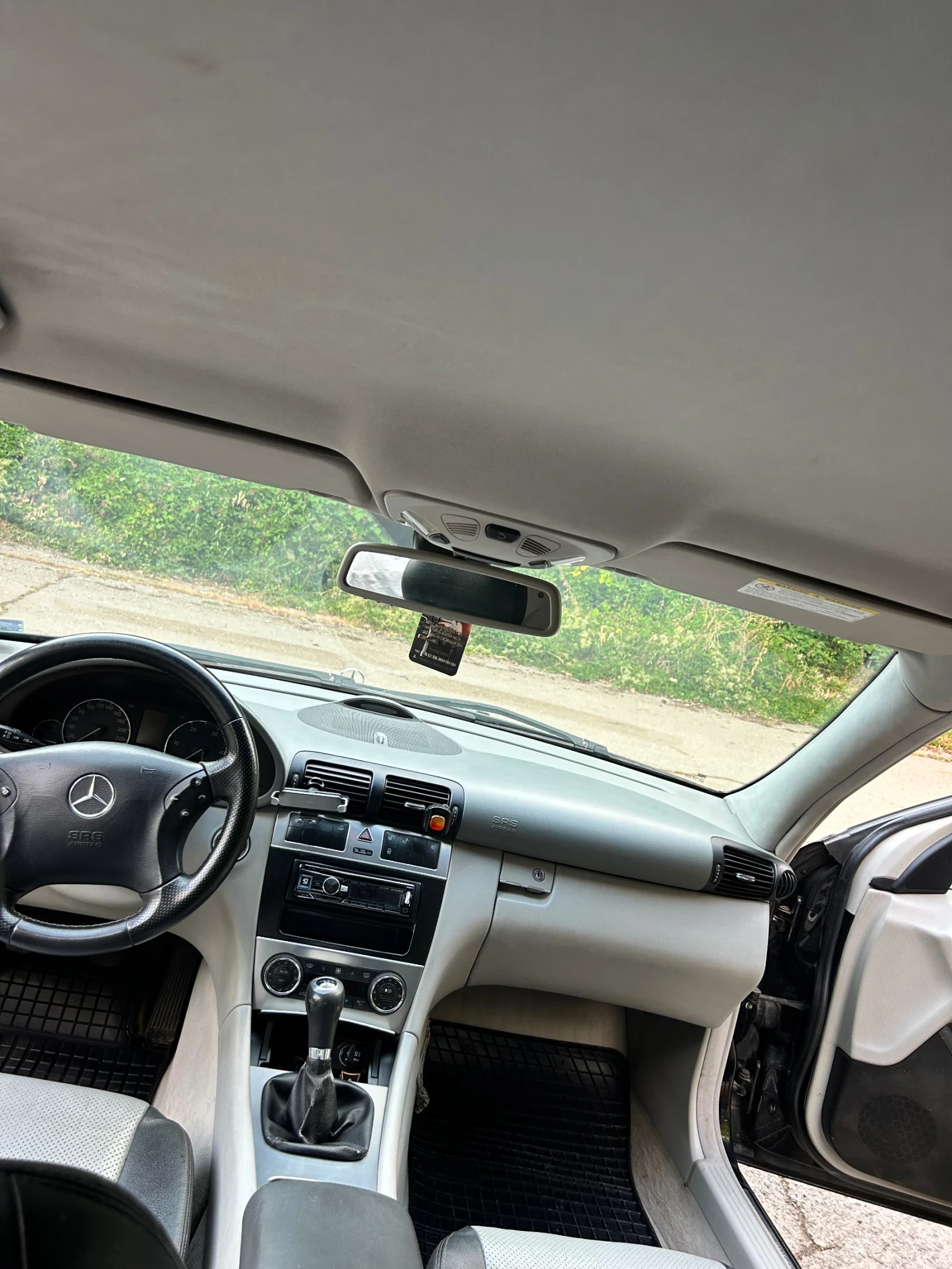 Mercedes-Benz C 200, снимка 6 - Автомобили и джипове - 55804943