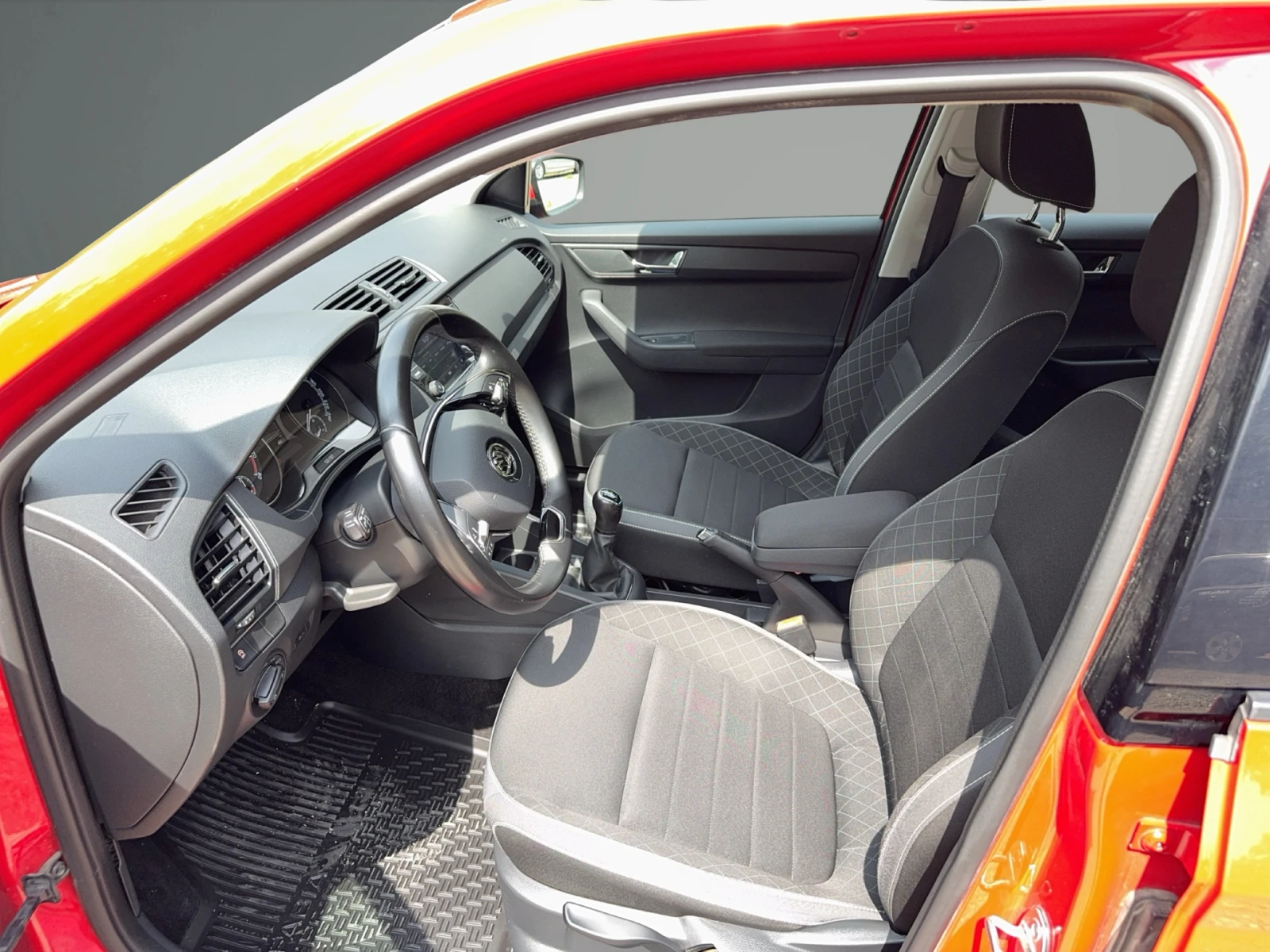 Skoda Fabia 1, 0 TSI / 70 kW / 95 �.�., 5M | Mobile.bg � ����������� 8