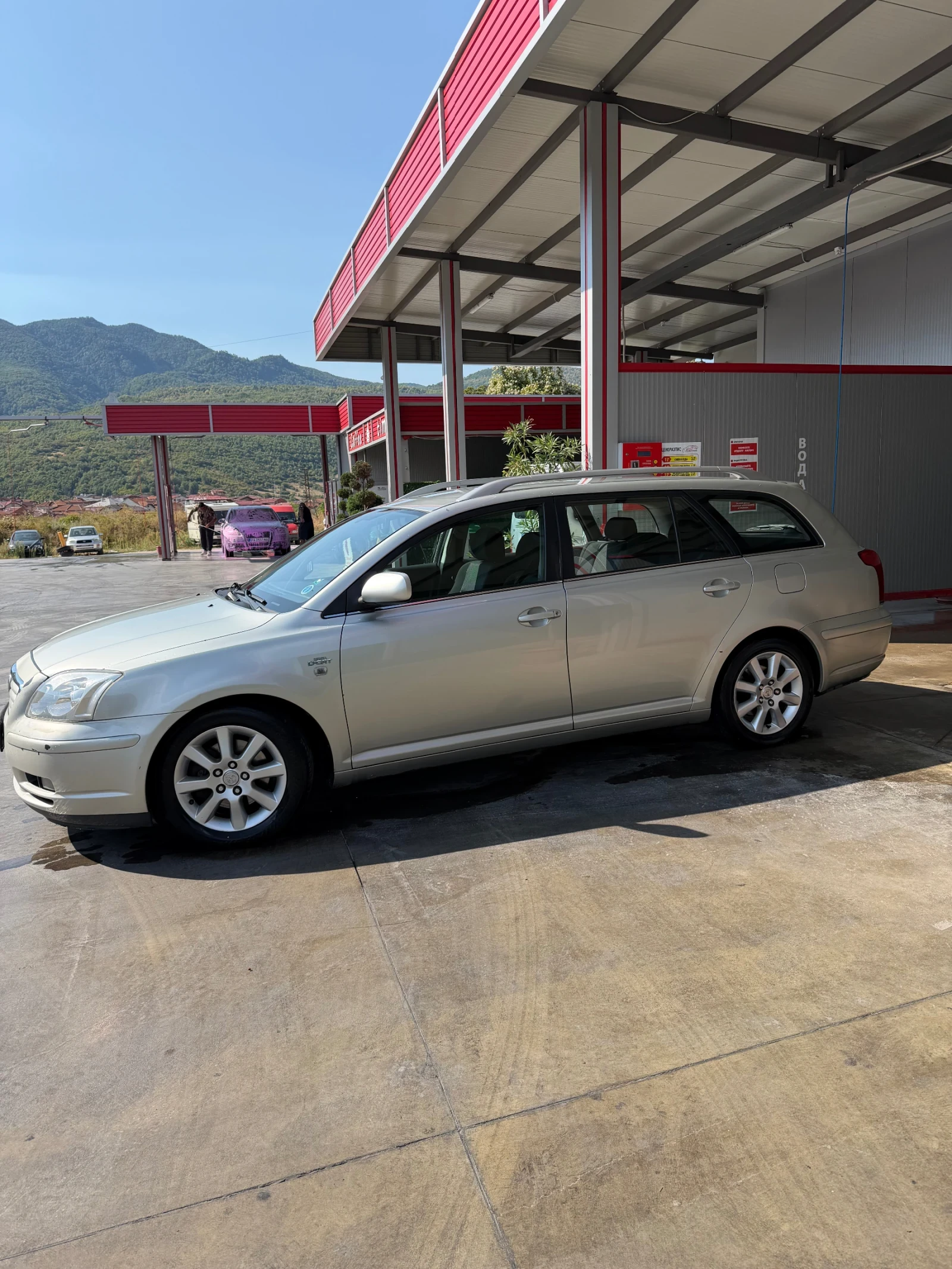 Toyota Avensis, снимка 5 - Автомобили и джипове - 55998086