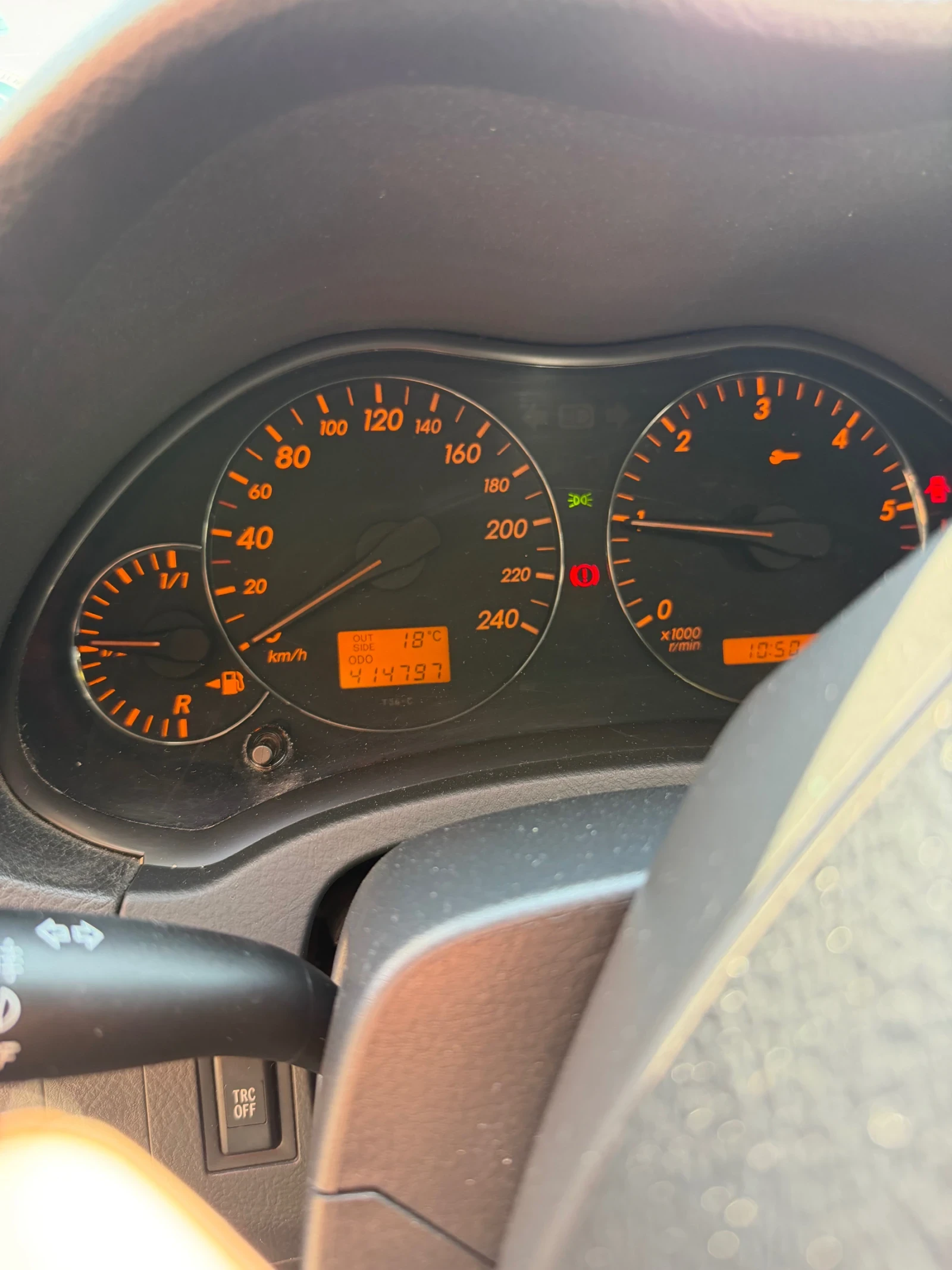 Toyota Avensis, снимка 8 - Автомобили и джипове - 55998086