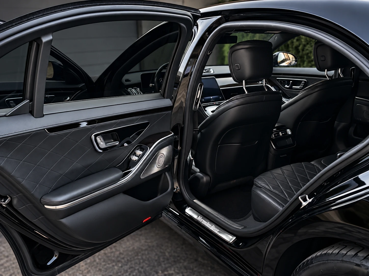 Mercedes-Benz S 580 4MATIC Mild Hybrid, снимка 7 - Автомобили и джипове - 56015584