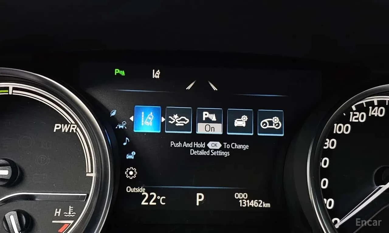 Toyota Camry 2.5 XLE Hybrid, снимка 17 - Автомобили и джипове - 56274322