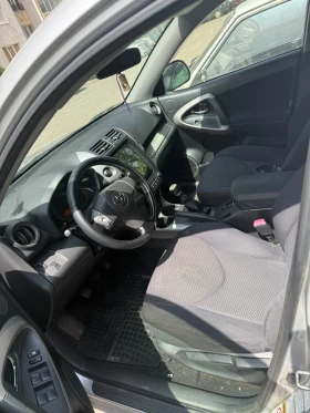 Toyota Rav4 2.2 D4D, снимка 10