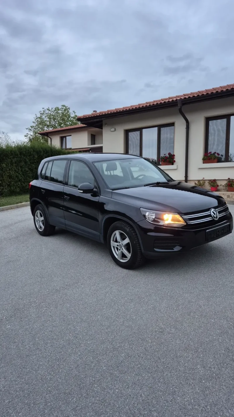 VW Tiguan 2.0 TDI 4x4, снимка 4 - Автомобили и джипове - 50004232
