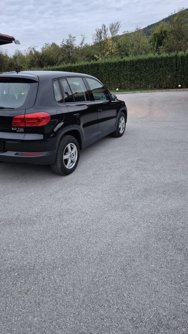 VW Tiguan 2.0 TDI 4x4, снимка 5 - Автомобили и джипове - 50004232